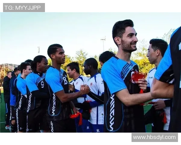 足球明星小哥哥的成长之路与场上风采揭秘